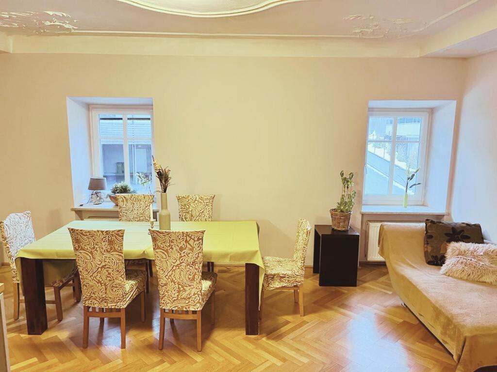 Taferne In Koestendorf - Ferienwohnung Monteurzimmer Ноймаркт-ам-Валлерзе Екстер'єр фото