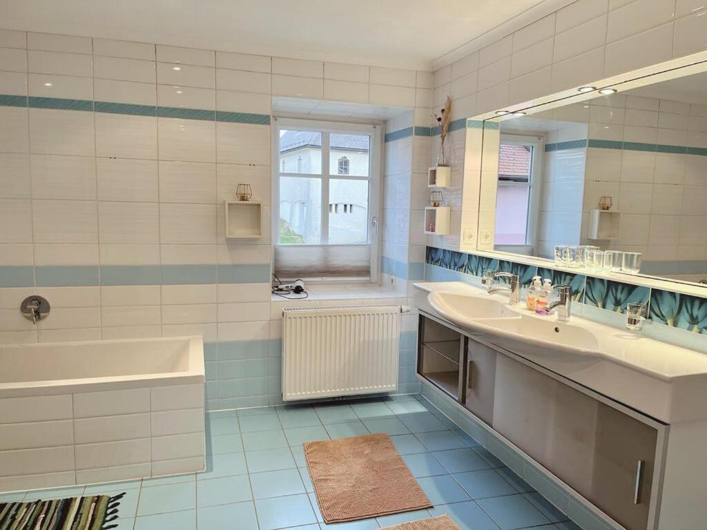 Taferne In Koestendorf - Ferienwohnung Monteurzimmer Ноймаркт-ам-Валлерзе Екстер'єр фото