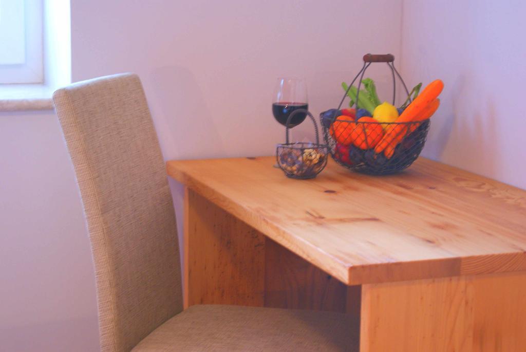 Taferne In Koestendorf - Ferienwohnung Monteurzimmer Ноймаркт-ам-Валлерзе Екстер'єр фото