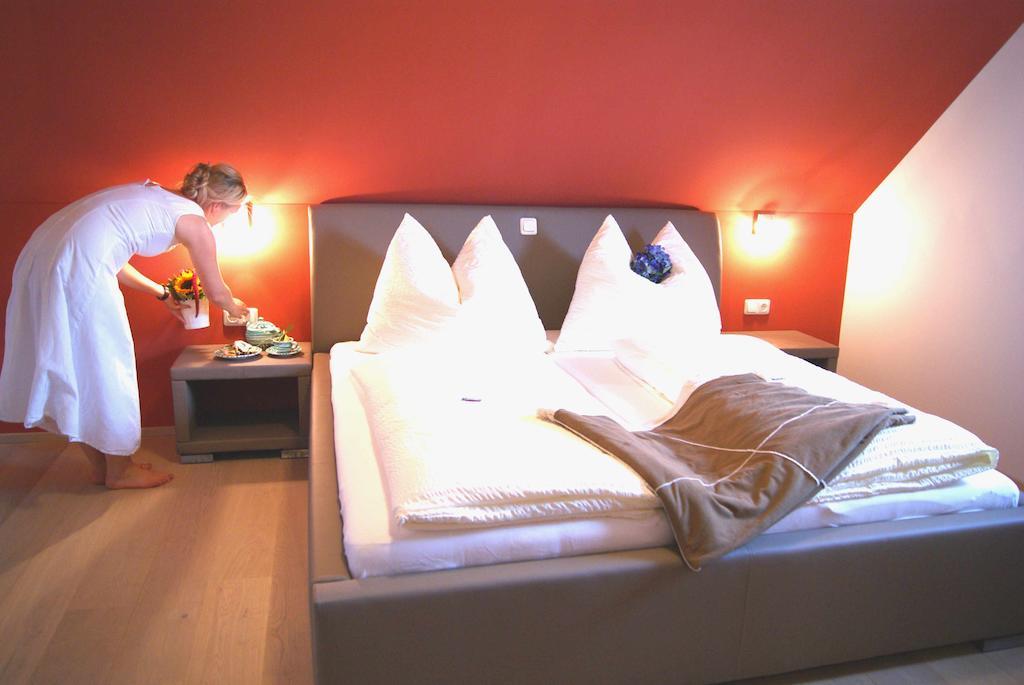 Taferne In Koestendorf - Ferienwohnung Monteurzimmer Ноймаркт-ам-Валлерзе Екстер'єр фото